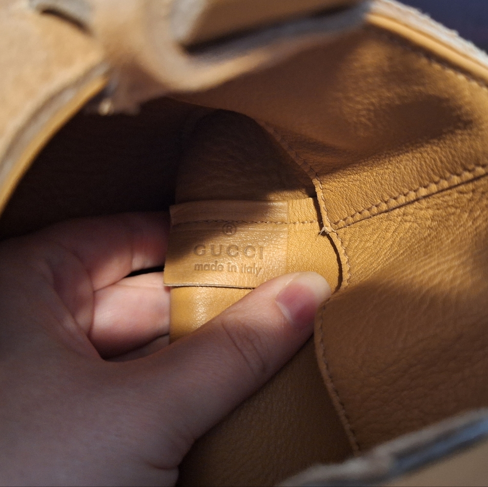 Suede Gucci Tote and Wallet Set - Picture 7 of 17